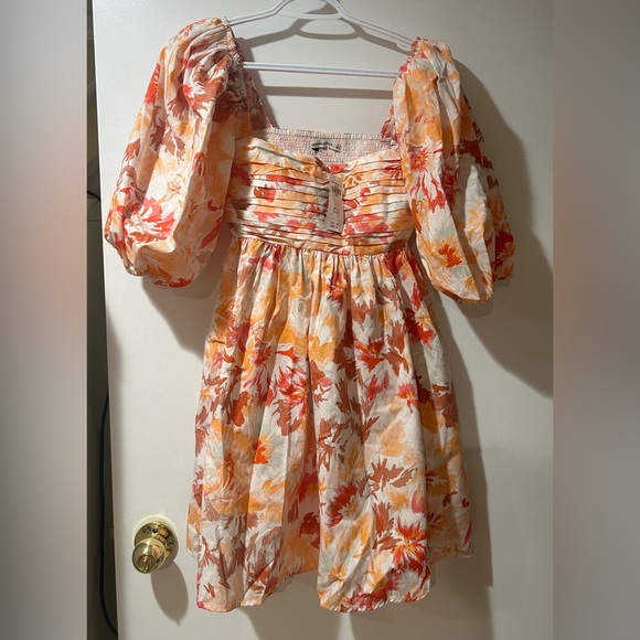 New Abercrombie Dress size s - Picture 1 of 2